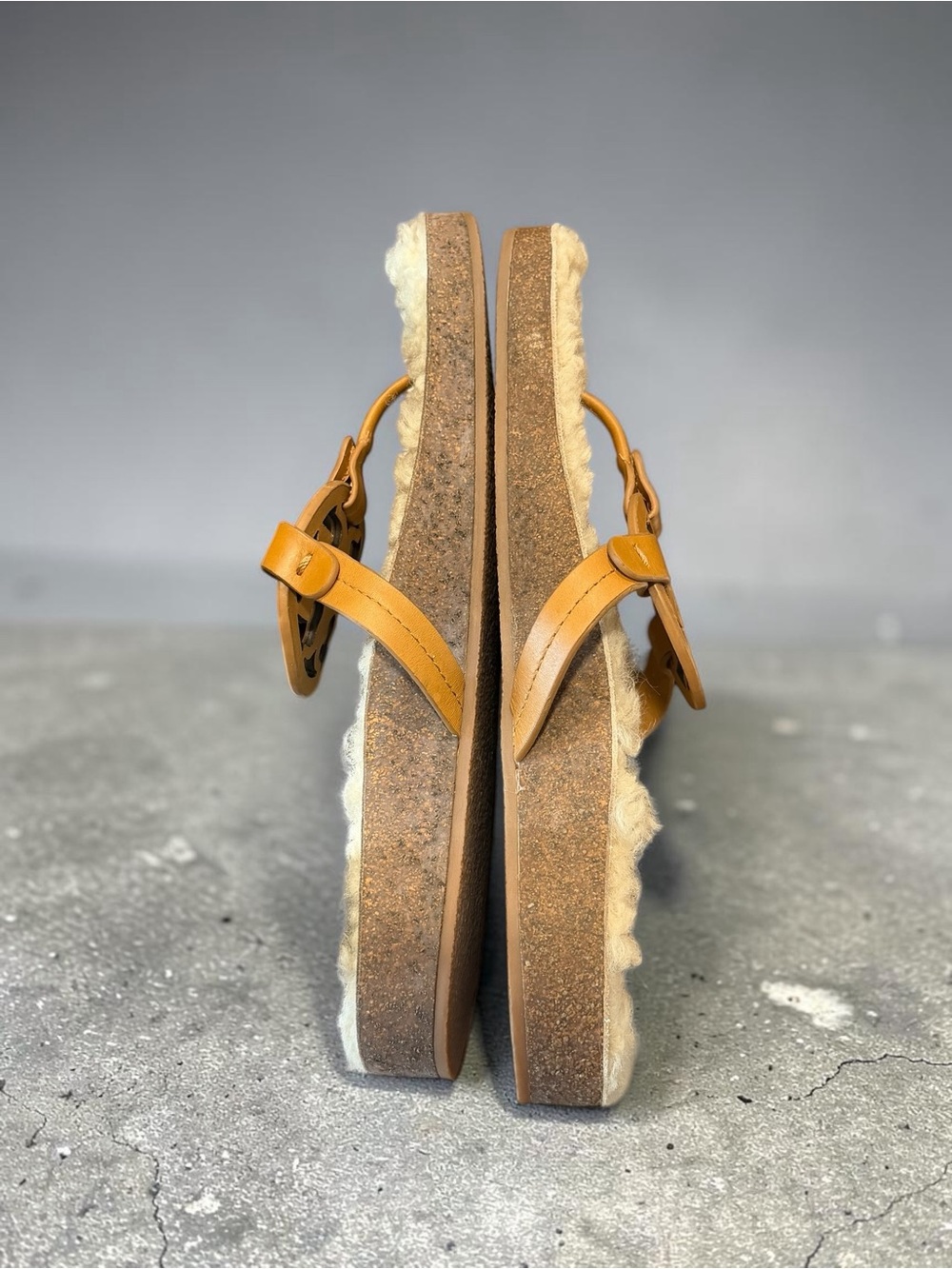 Tory Burch Miller Cloud Shearling Sandals – Size 10½ - Picture 3 of 8